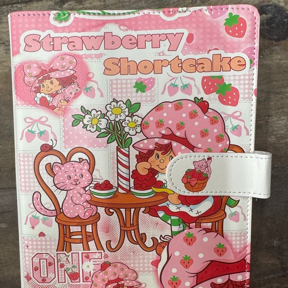 Strawberry Shortcake A5 Binder w/ matching paper